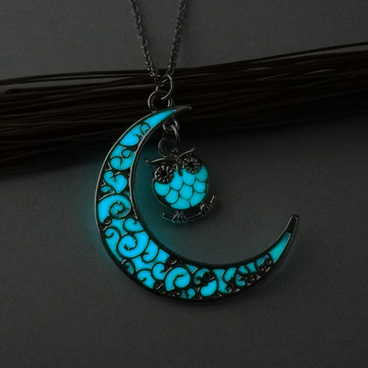 Glowing Pendant Necklaces Silver Plated